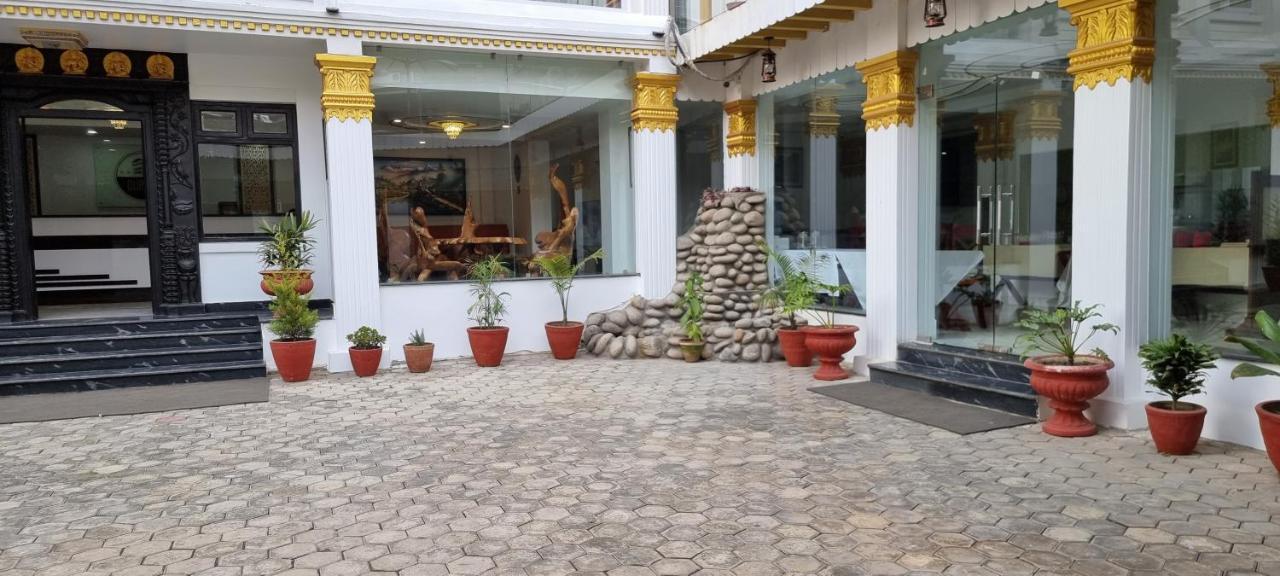 Durbar Hotel & Residence Katmandu Zewnętrze zdjęcie
