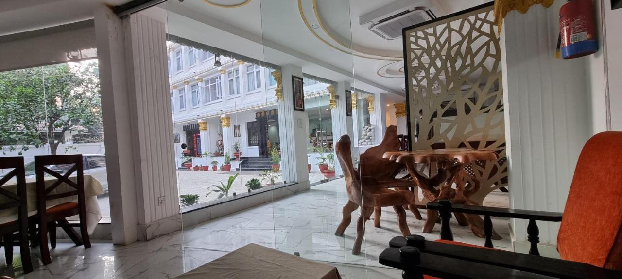 Durbar Hotel & Residence Katmandu Zewnętrze zdjęcie