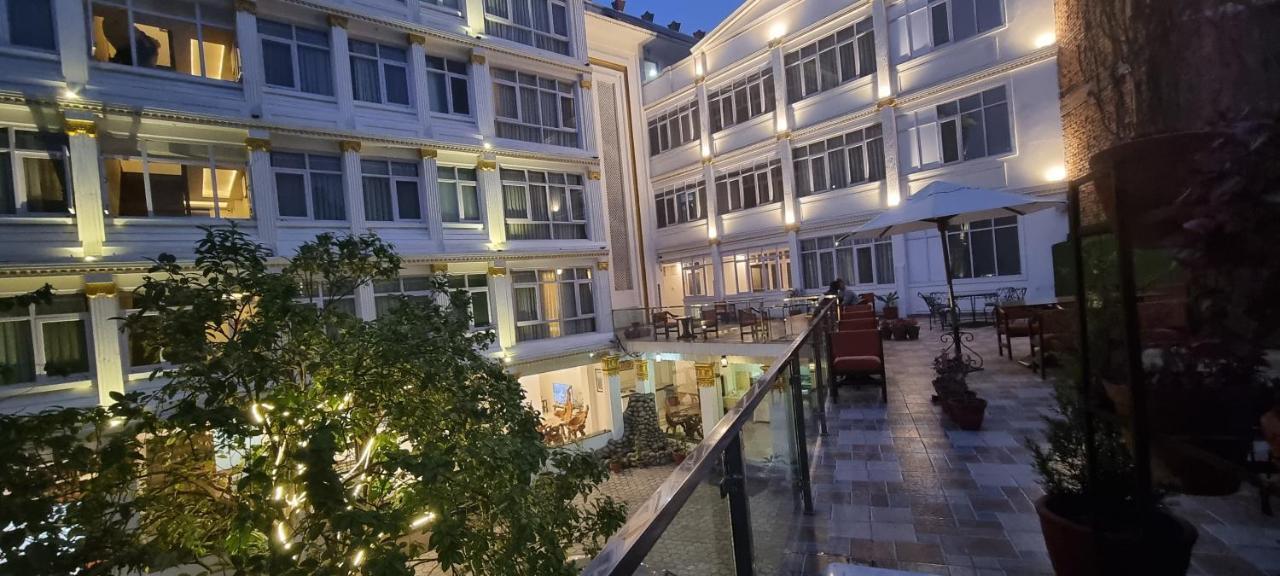 Durbar Hotel & Residence Katmandu Zewnętrze zdjęcie