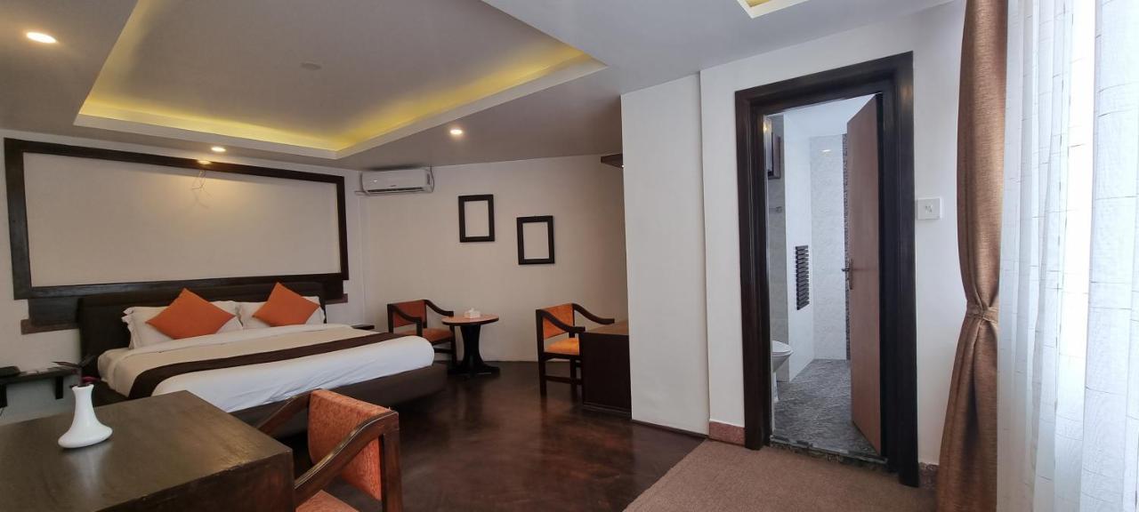 Durbar Hotel & Residence Katmandu Zewnętrze zdjęcie