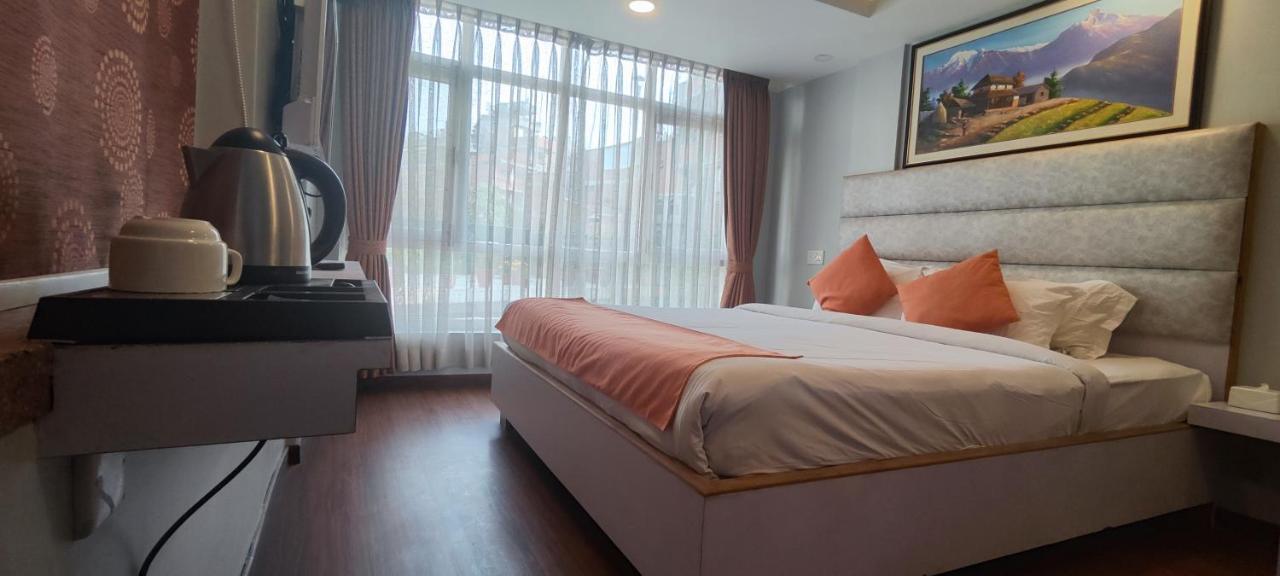 Durbar Hotel & Residence Katmandu Zewnętrze zdjęcie