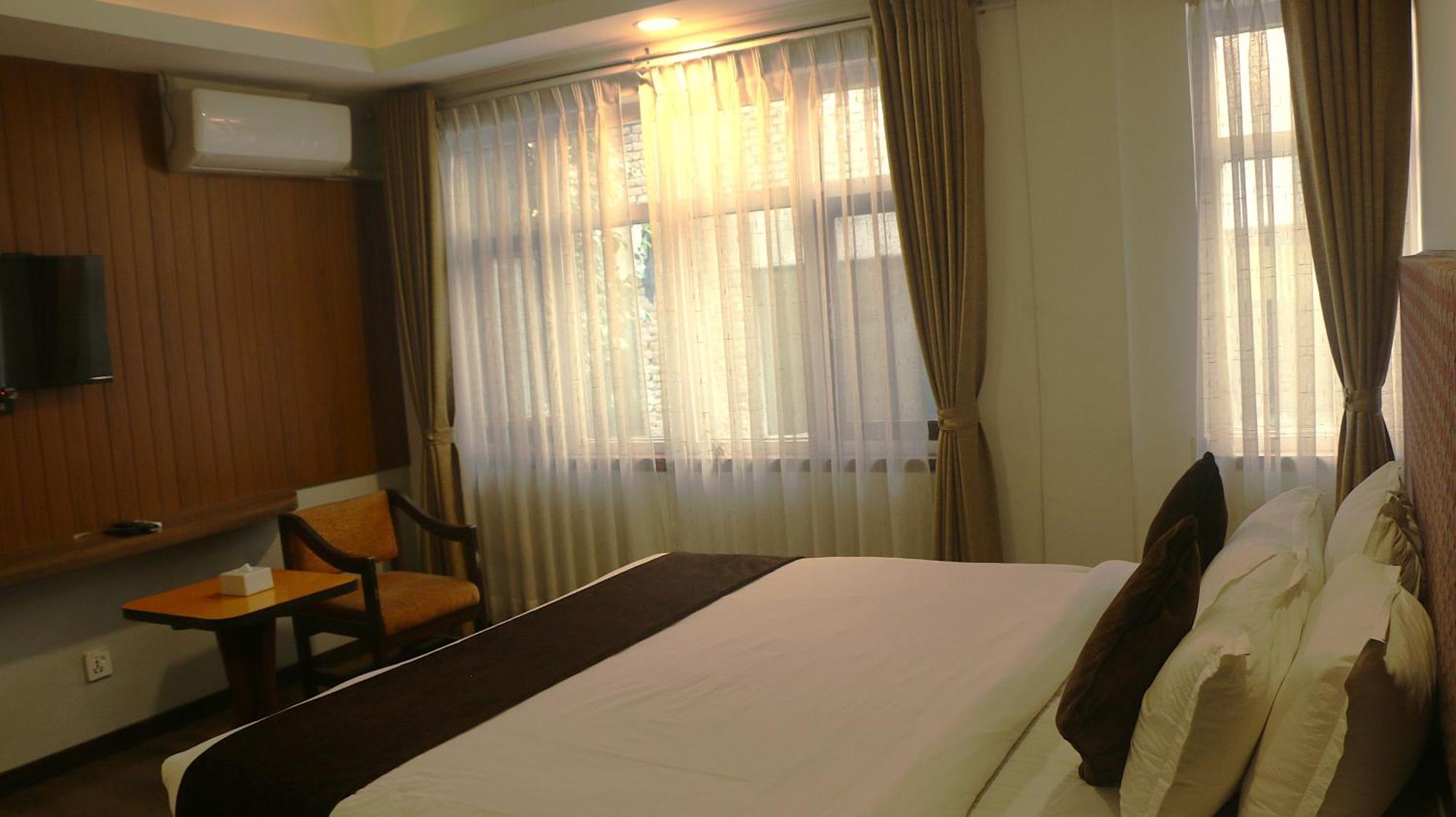 Durbar Hotel & Residence Katmandu Zewnętrze zdjęcie