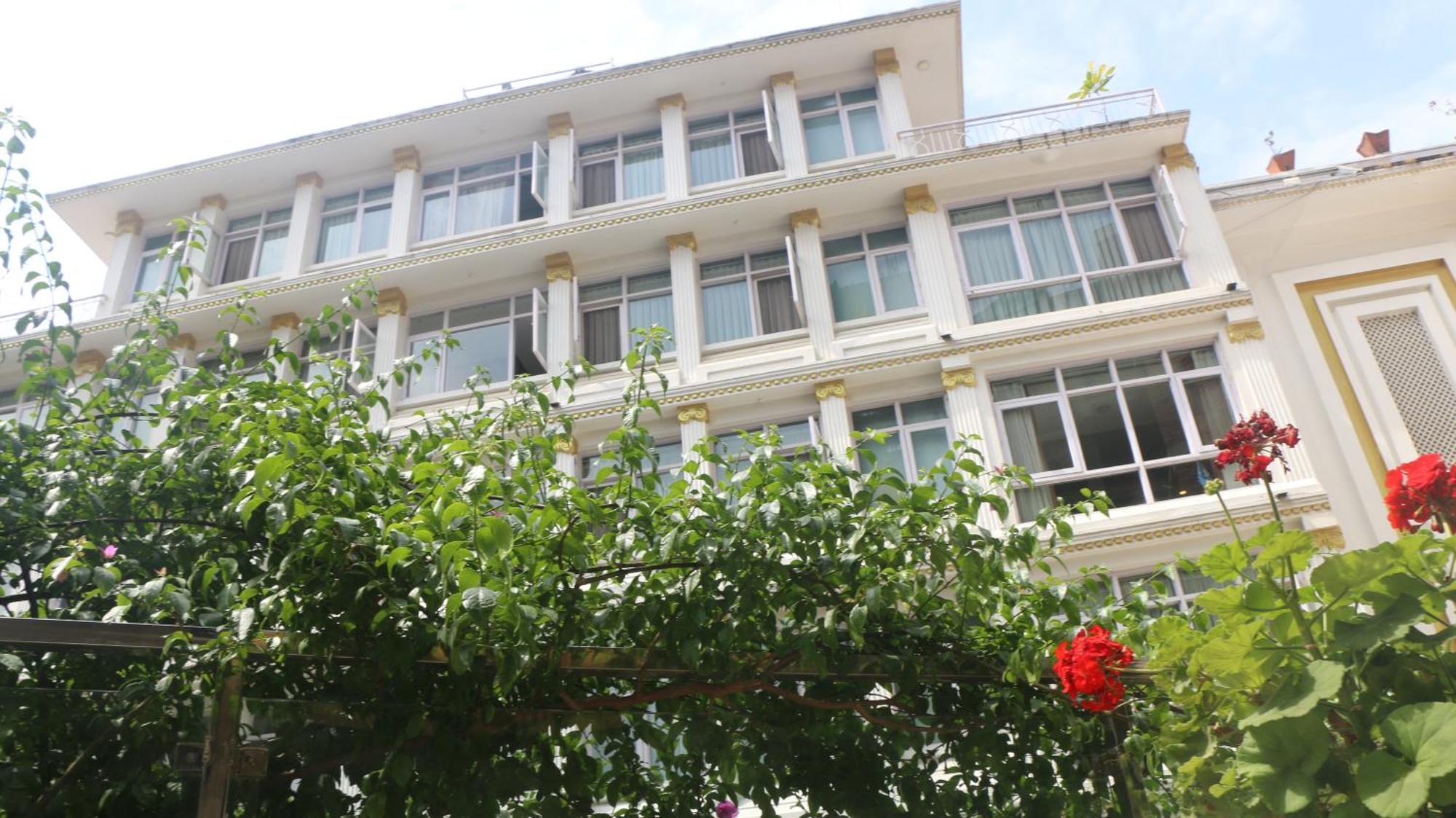 Durbar Hotel & Residence Katmandu Zewnętrze zdjęcie